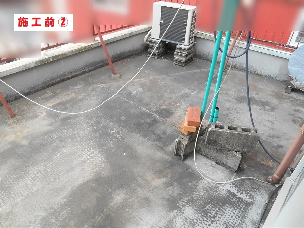 大阪市東成区 店舗の屋上防水工事・施工前の写真2