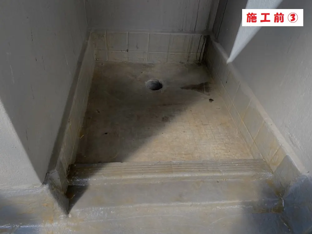 大阪市阿倍野区 集合住宅の屋上シート防水工事・施工前の写真3